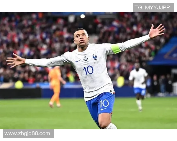 足球明星贝斯基的魅力与成就全解析，帅气外表与球场风采兼具