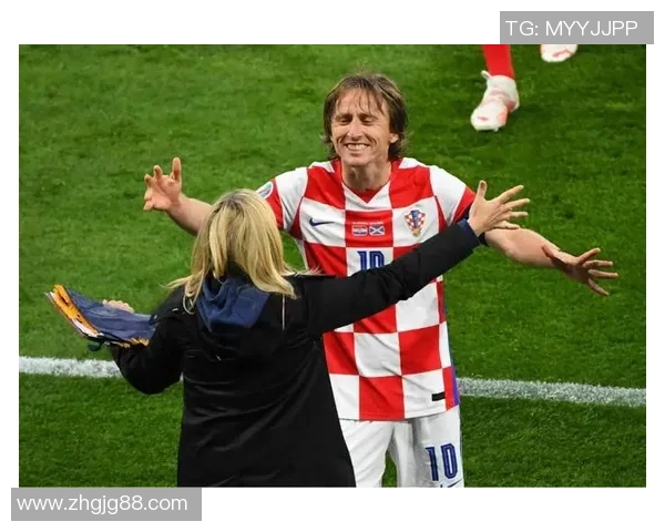 匈牙利与希腊足球比赛实时直播精彩瞬间回顾与分析